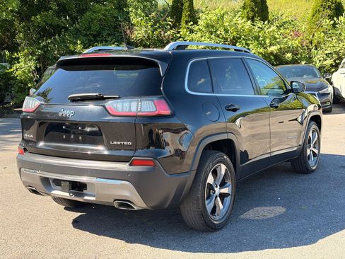 Used 2019 Jeep Cherokee Limited w/ Trailer Tow Group AWD/4WD image 5