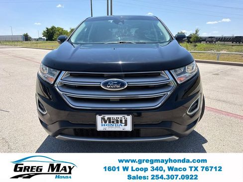 Used 2018 Ford Edge Titanium w/ Equipment Group 301A FWD image 9