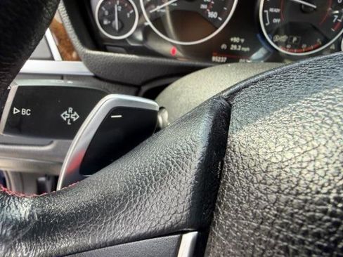 Used 2017 BMW 330i xDrive Sedan w/ Premium Package image 24