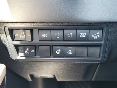 New 2026 Toyota Tundra Platinum AWD/4WD image 16