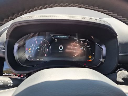 New 2026 RAM 3500 Limited image 38