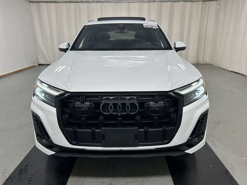 Used 2025 Audi Q7 3.0T Premium Plus AWD/4WD image 3