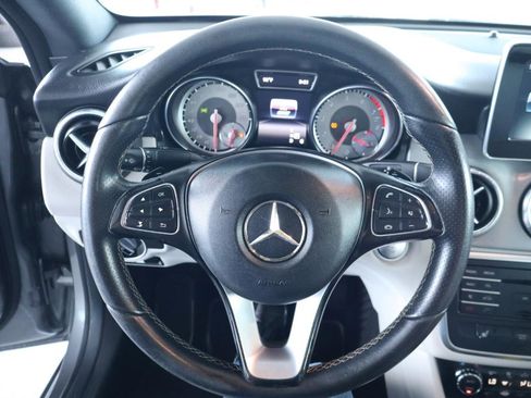 Used 2016 Mercedes-Benz CLA 250 image 22