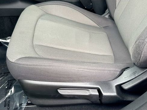 Used 2024 Subaru Crosstrek 2.0i AWD/4WD image 18