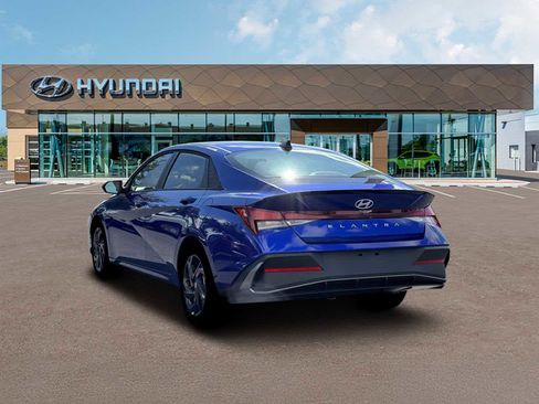 New 2026 Hyundai Elantra Sport image 5