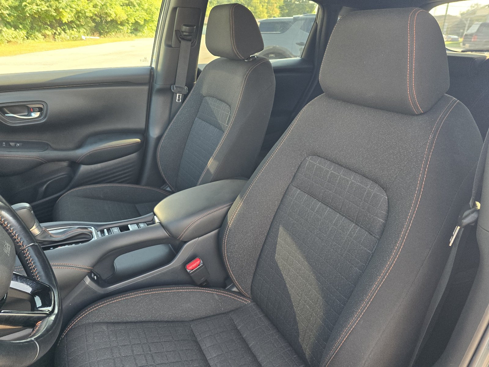 Used 2025 Honda HR-V Sport image 13