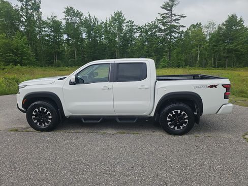 Used 2023 Nissan Frontier PRO-4X w/ Pro Convenience Package AWD/4WD image 8