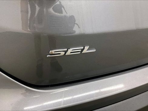 Used 2024 Ford Edge SEL AWD/4WD image 24