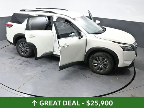 Used 2024 Nissan Pathfinder SV AWD/4WD image 72
