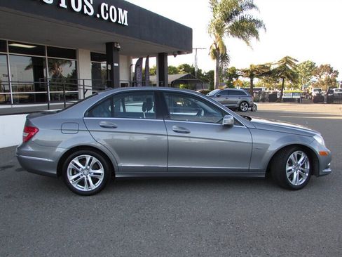 Used 2012 Mercedes-Benz C 250 Sedan image 10