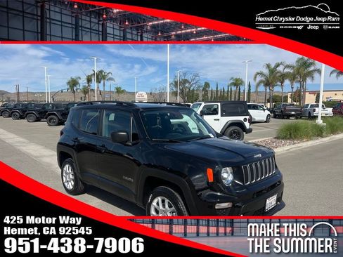 Used 2023 Jeep Renegade Latitude w/ Sun & Fun Group AWD/4WD image 1