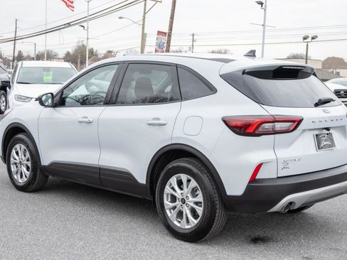 Used 2025 Ford Escape Active image 9