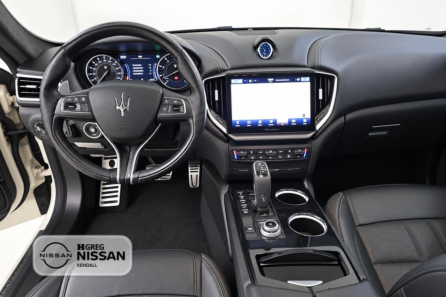 Used 2023 Maserati Ghibli Modena RWD image 11