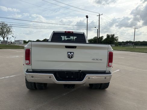 Used 2018 RAM 3500 Laramie Longhorn image 4