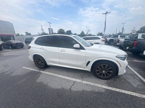 Used 2022 BMW X5 sDrive40i w/ M Sport Package RWD image 14