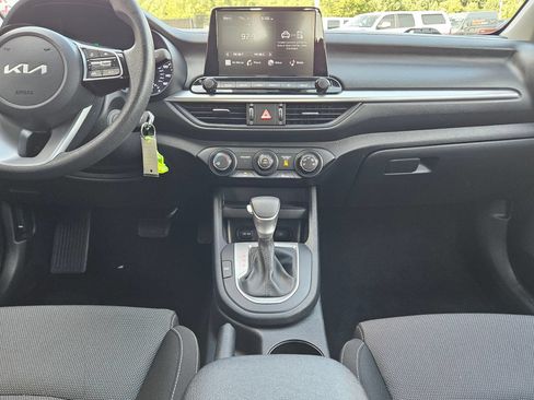 Used 2024 Kia Forte LXS FWD image 10