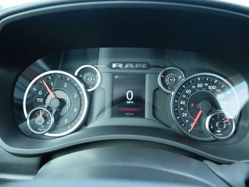 New 2025 RAM 2500 Big Horn AWD/4WD image 7
