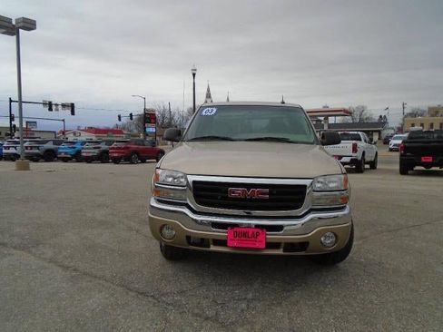 Used 2003 GMC Sierra 1500 SLE w/ Off-Road Package image 2