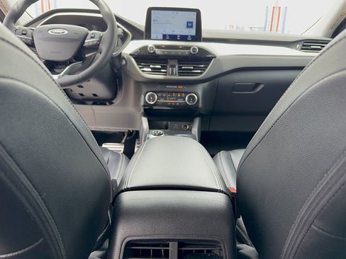 Certified 2022 Ford Escape SEL AWD/4WD image 31