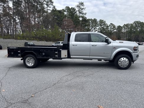 New 2026 RAM 5500 4x4 Crew Cab w/ Laramie Trim Package image 2
