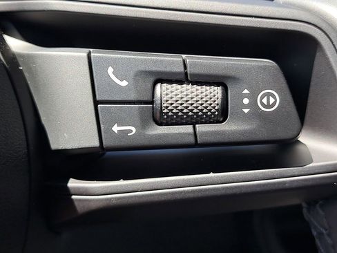 Certified 2025 Porsche Cayenne Coupe AWD/4WD image 40