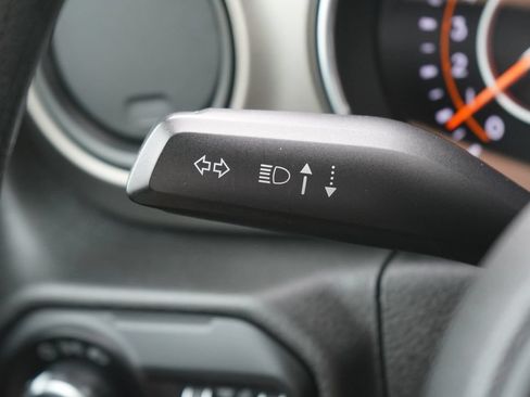 Used 2018 Jeep Wrangler Unlimited Sport AWD/4WD image 16
