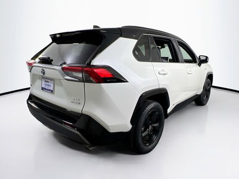 Used 2021 Toyota RAV4 XSE image 5