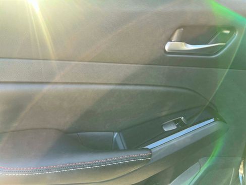 Used 2024 Nissan Altima 2.0 SR image 12