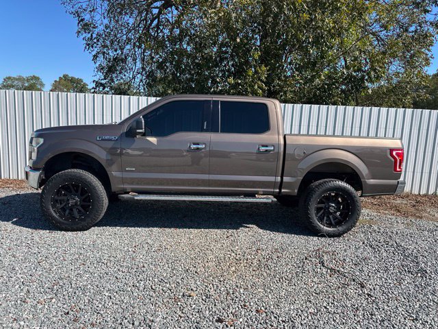 Used 2016 Ford F150 XLT w/ Equipment Group 302A Luxury RWD image 2
