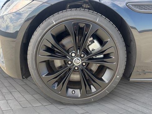 New 2024 Jaguar XF R-Dynamic SE image 9