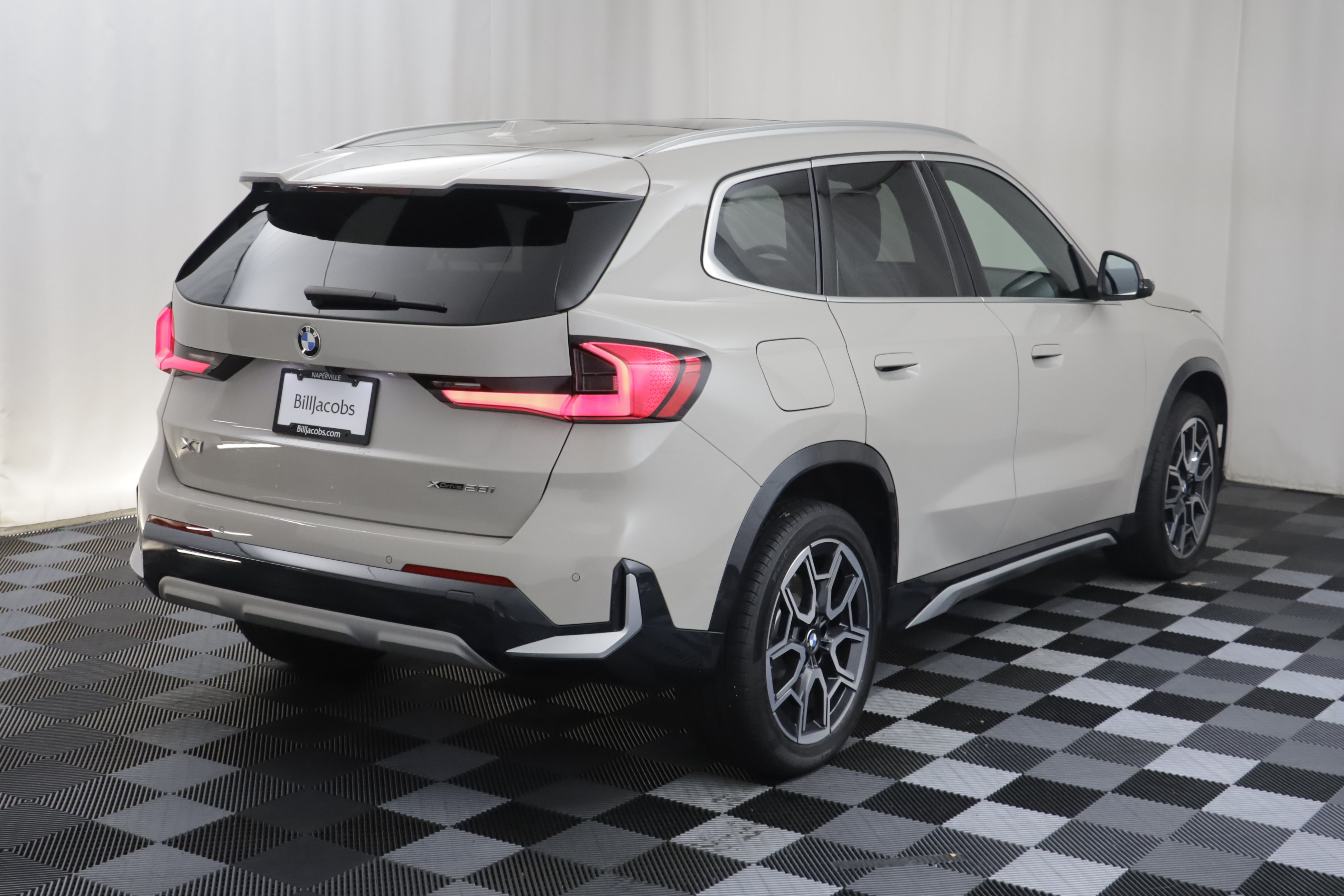 Used 2026 BMW X1 xDrive28i AWD/4WD image 22