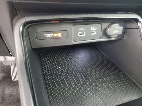 Used 2025 Honda CR-V EX image 13