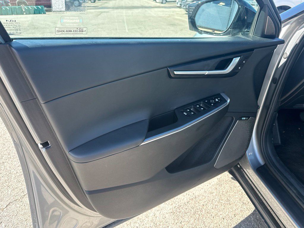Used 2023 Kia EV6 Wind w/ Wind Technology Package AWD/4WD image 21
