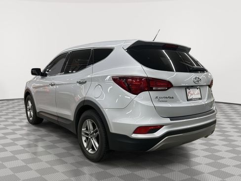Used 2018 Hyundai Santa Fe Sport image 6