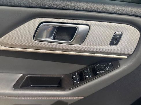 Certified 2026 Ford Explorer Active RWD image 11