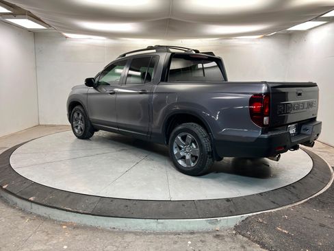 Used 2024 Honda Ridgeline TrailSport image 3