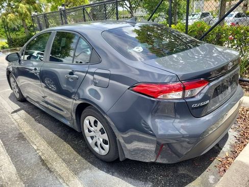 Used 2024 Toyota Corolla LE FWD image 4