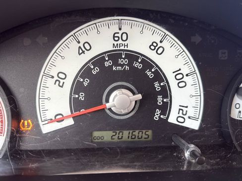Used 2012 Toyota FJ Cruiser 2WD w/ Upgrade Pkg image 24