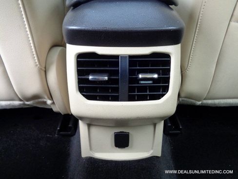 Used 2014 Ford Fusion SE w/ Equipment Group 202A image 19