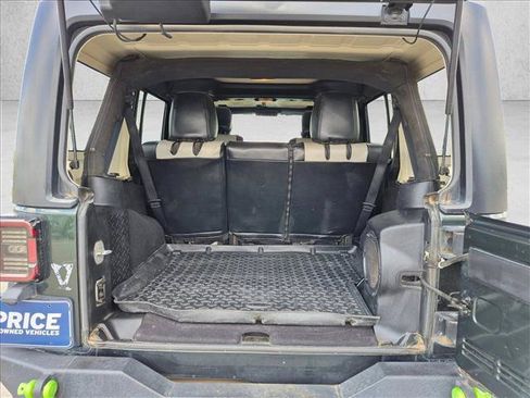 Used 2011 Jeep Wrangler Unlimited Sahara w/ Trailer Tow Group AWD/4WD image 6