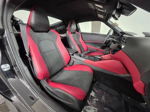Used 2024 Nissan Z Performance w/ Floor Mat Package RWD image 14