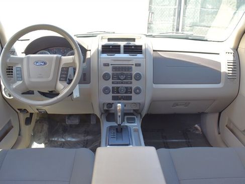 Used 2009 Ford Escape 2WD Hybrid image 13