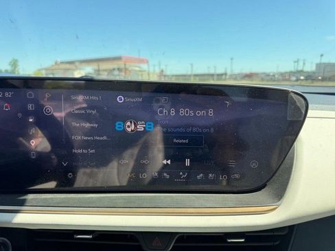 Used 2026 Buick Envision Avenir AWD/4WD image 15