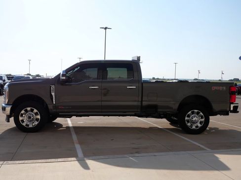 New 2026 Ford F350 King Ranch w/ Chrome Package AWD/4WD image 3