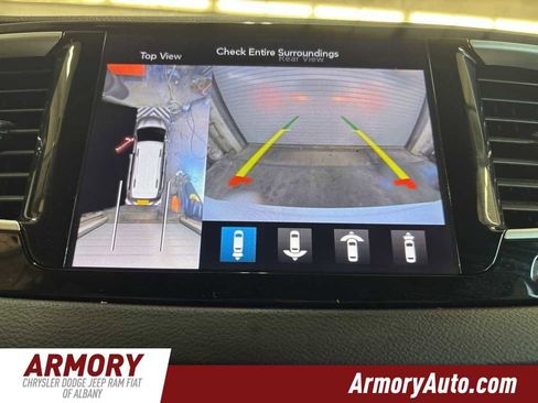 Used 2020 Chrysler Pacifica Touring-L Plus image 18