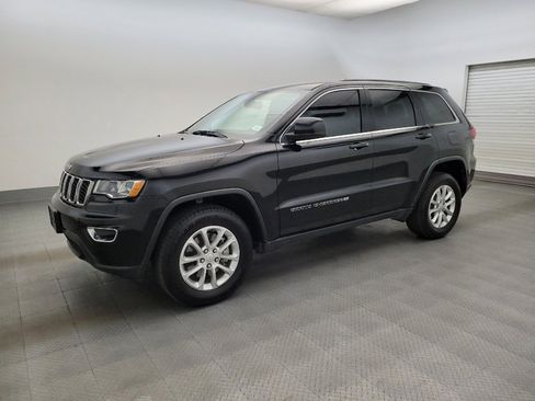 Used 2022 Jeep Grand Cherokee Laredo E w/ Security & Convenience Group AWD/4WD image 2
