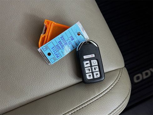 Used 2024 Honda Odyssey EX-L image 37