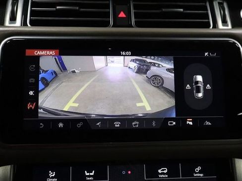 Used 2019 Land Rover Range Rover Long Wheelbase Supercharged AWD/4WD image 16