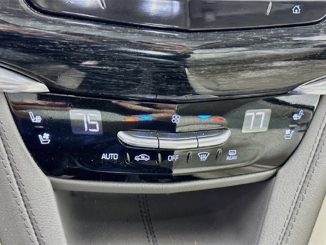 Certified 2023 Cadillac XT6 Premium Luxury w/ Technology Package AWD/4WD image 17