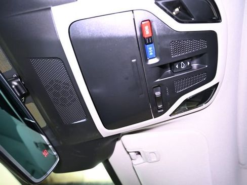 Certified 2025 Subaru Outback Premium w/ Popular Package #1A image 38